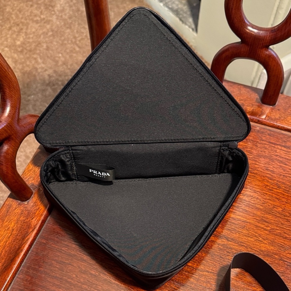 NWT Prada Beauty Black and Pink Triangle Pouch and Dust Bag GREAT LUXURY GIFT! - Picture 2 of 9